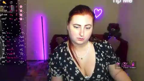Snapshot of aliciaaared_kis chatting on 06.24.26 Alicia online show from 06.24.26