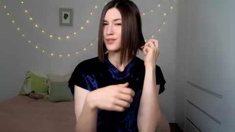 Snapshot of alicianoveli chatting on 07.14.26 alicianoveli online show from 07.14.26
