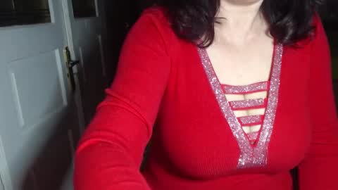 Snapshot of alidue chatting on 01.30.25 Alidue online show from 01.30.25