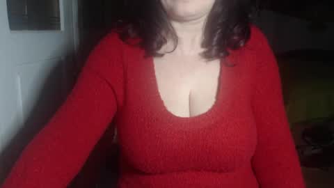 Snapshot of alidue chatting on 02.22.25 Alidue online show from 02.22.25