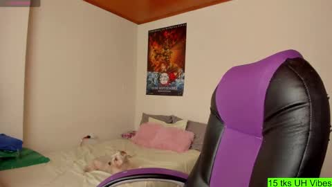 Aiko  Independent Model  online show from 09.12.25