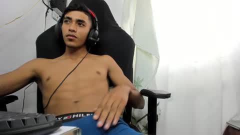 My name is Andrs and Im 18 years old. online show from 06.25.26
