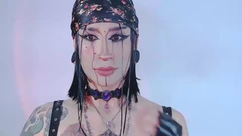 Snapshot of alienexxx chatting on 07.17.26 online show from 07.17.26