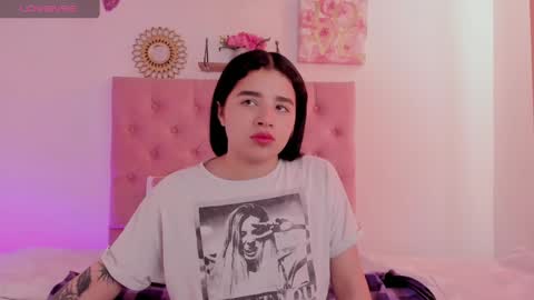 aliice_walker_ online show from 12.06.24