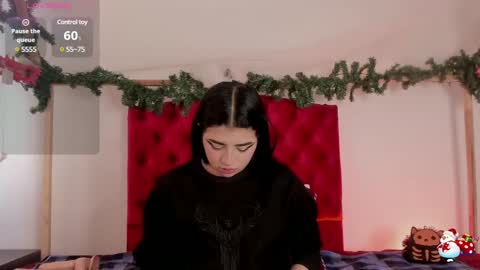 aliice_walker_ online show from 12.10.24