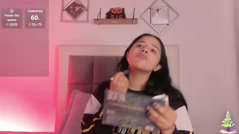 aliice_walker_ online show from 01.16.25