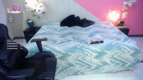 alina09_ online show from 12.18.25