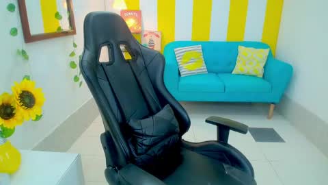 alina09_ online show from 04.15.26