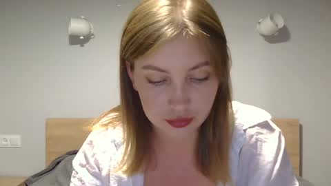 Snapshot of alina_007_007 chatting on 06.21.26 alina_007_007 online show from 06.21.26
