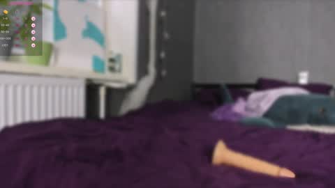 Snapshot of alina_39 chatting on 12.26.24 alina_39 online show from 12.26.24