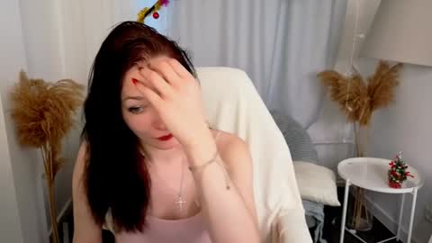 Snapshot of alina_cute_ chatting on 01.04.25 Alina online show from 01.04.25