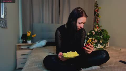 Snapshot of alina_cute_ chatting on 02.23.25 Alina online show from 02.23.25