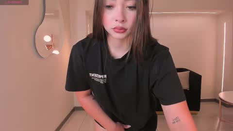 alinakravitz_ online show from 03.06.26