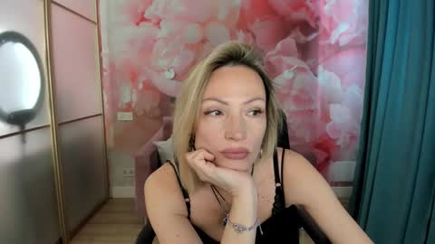 AlinaMoor online show from 04.27.26