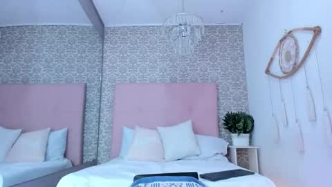 AlinaSimmons online show from 03.17.26