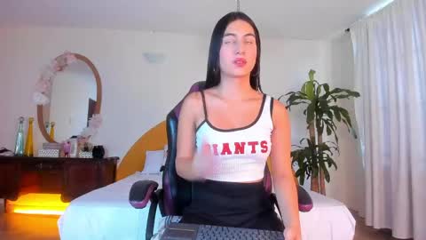 AlinaSimmons online show from 04.13.26