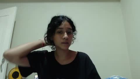 Snapshot of alinawoolf_ chatting on 04.16.26 Ali online show from 04.16.26