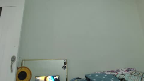 Snapshot of alinawoolf_ chatting on 05.12.26 Ali online show from 05.12.26