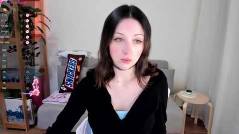 Snapshot of aline_dreamy chatting on 04.19.26 Alya PVT open online show from 04.19.26