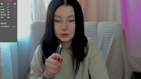 Aline Greeeen online show from 01.13.25