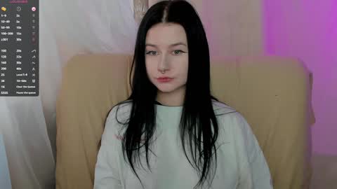 Aline Greeeen online show from 01.25.25