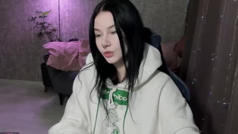 Aline Greeeen online show from 09.14.25