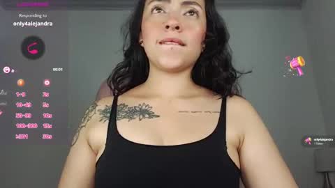 Snapshot of alisa__cain chatting on 09.16.25 Alejandra online show from 09.16.25