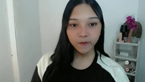 Shanti xhey online show from 04.05.26