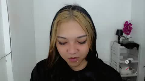 Shanti xhey online show from 05.11.26
