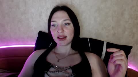 alisaadoll online show from 12.18.25