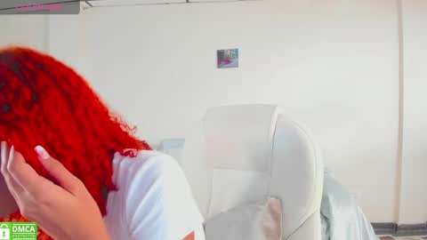 Snapshot of alishasummer chatting on 02.15.25 Ali online show from 02.15.25