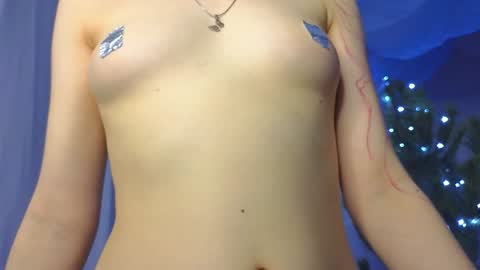 Snapshot of alisia_spinnet chatting on 12.23.24 Alisia online show from 12.23.24