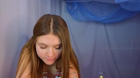 Snapshot of alisia_spinnet chatting on 01.09.25 Alisia online show from 01.09.25