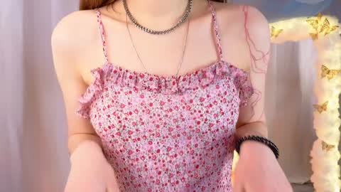 Snapshot of alisia_spinnet chatting on 01.24.25 Alisia online show from 01.24.25