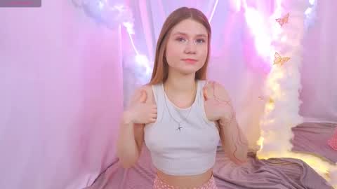 Snapshot of alisia_spinnet chatting on 10.19.25 Alisia online show from 10.19.25