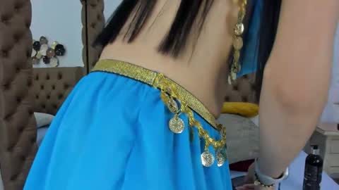 Alison online show from 12.21.25