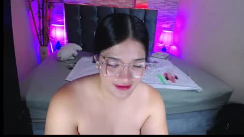 Snapshot of alison_girl22 chatting on 04.23.26 Alison online show from 04.23.26
