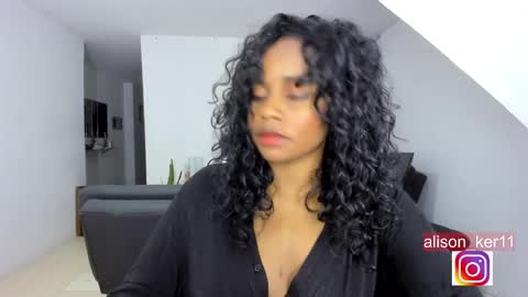 Snapshot of alison_ker chatting on 12.07.24 Sofias house online show from 12.07.24