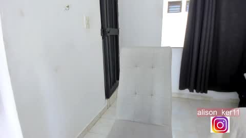 Snapshot of alison_ker chatting on 01.18.25 Sofias house online show from 01.18.25