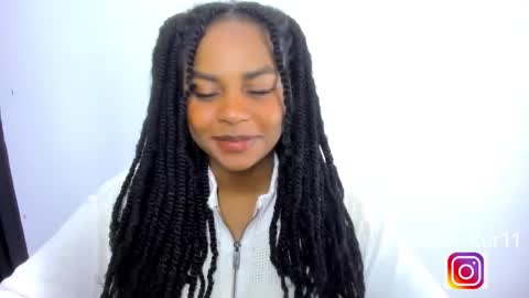 Snapshot of alison_ker chatting on 11.25.25 Sofias house online show from 11.25.25