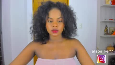 Snapshot of alison_ker chatting on 06.05.26 Sofias house online show from 06.05.26