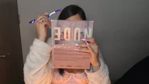 Snapshot of alison_squirts chatting on 01.10.26 alison_squirts online show from 01.10.26