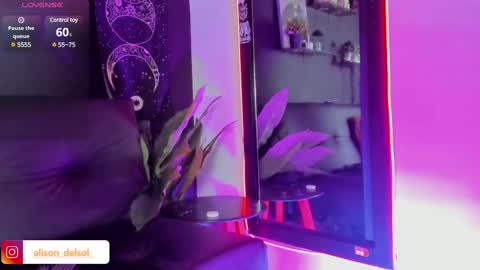 alison_wynter online show from 02.13.25