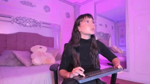 Alison Fishert online show from 02.19.25