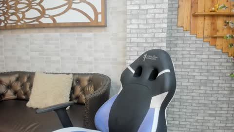 alisonn_doll online show from 01.17.26