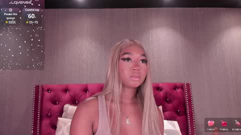 Snapshot of alisoon_moon chatting on 12.14.24 Alison Moon online show from 12.14.24