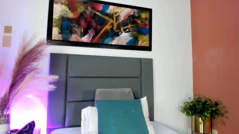 AlissaNix online show from 02.22.26