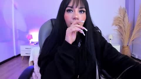 alisson__cortez online show from 10.21.25