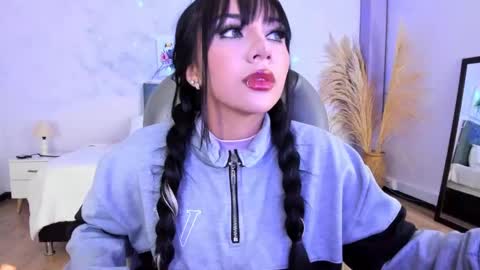 alisson__cortez online show from 10.22.25