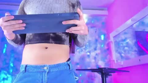 alisson_santiel online show from 05.17.26